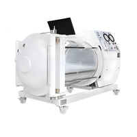 Hyperbaric Chamber Designed for Therapeutic Recovery, Transparent Shell, Mobile Base, Real-Time Monitoring